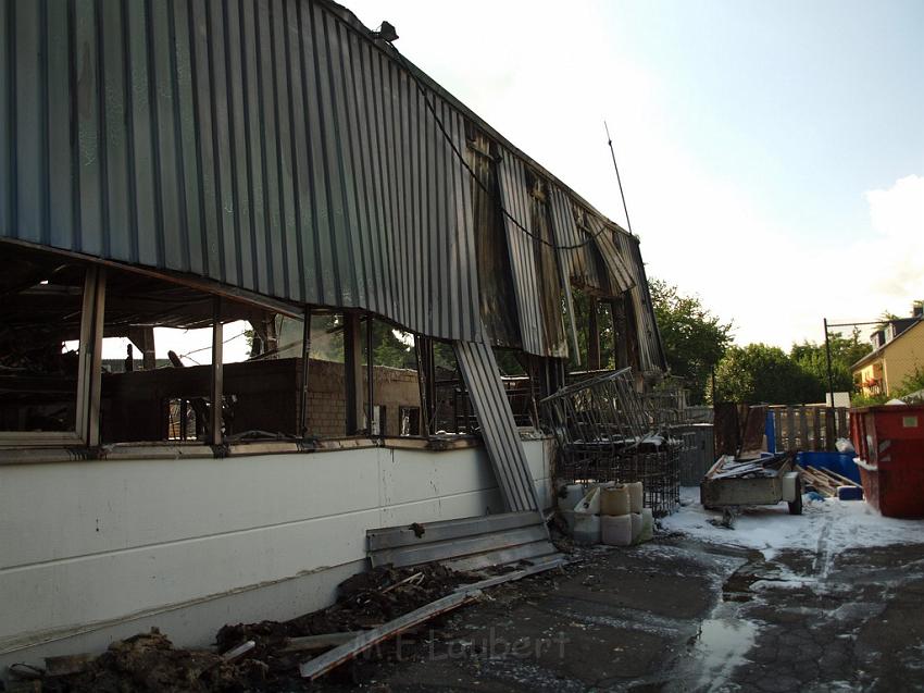 Feuer Halle Siegburg Gewerbegebiet Zange P019.JPG